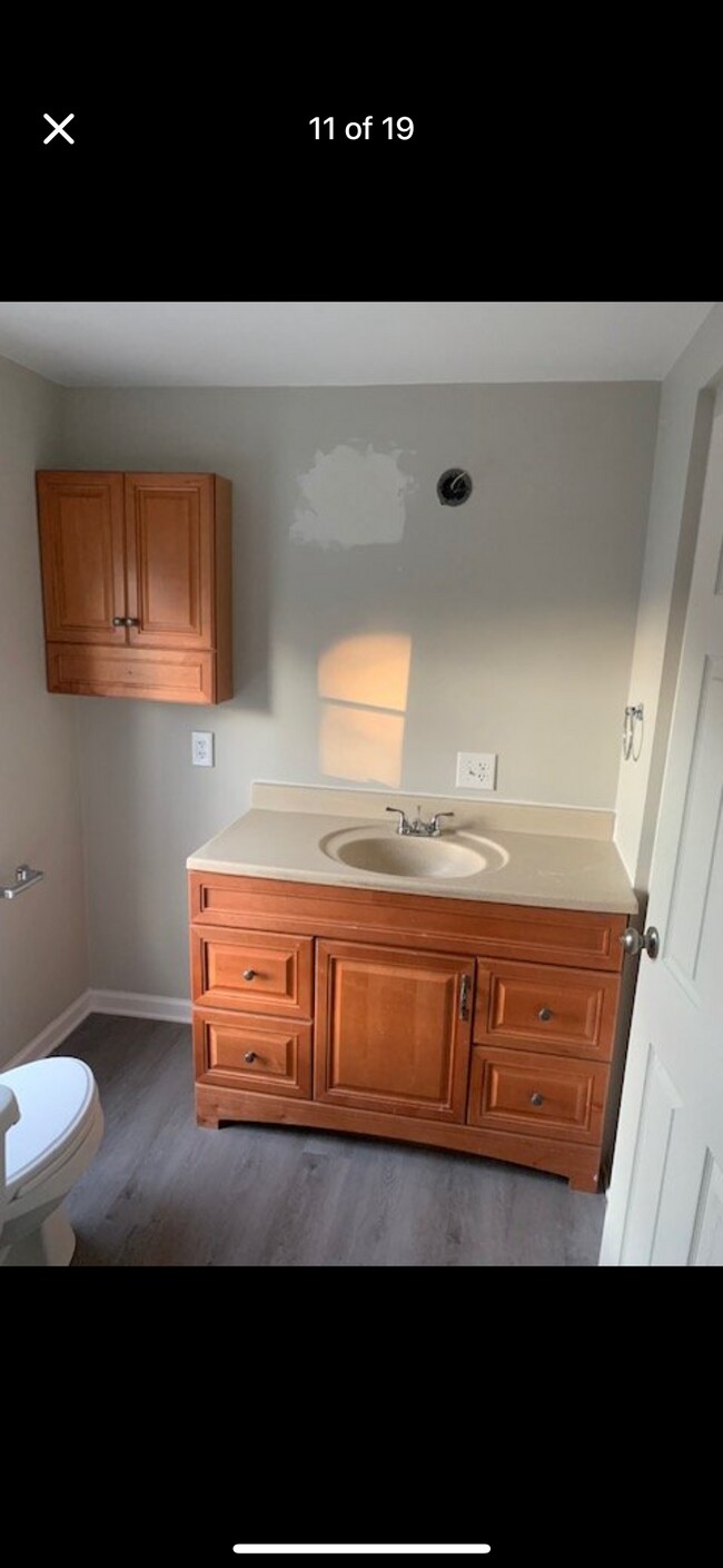 Foto del edificio - 639 E Middle St