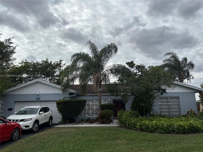 Foto del edificio - 4609 Bayberry Ln