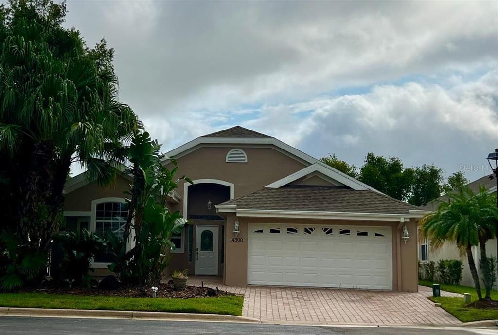 Foto principal - 14300 Tambourine Dr