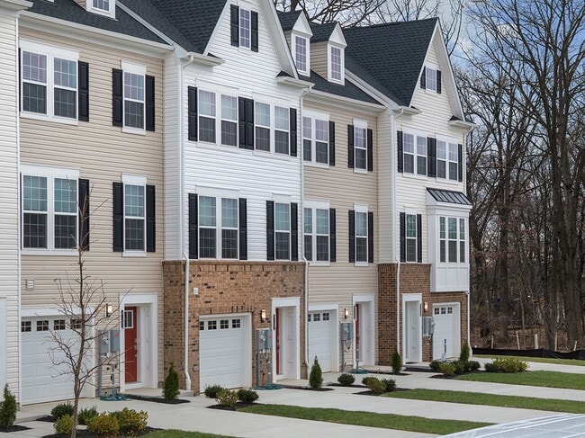 Building Photo - Forge Overlook
