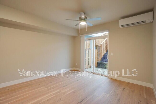 Foto del edificio - 2215 E Badger Wy