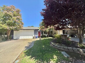 Building Photo - 259 Baja Ave