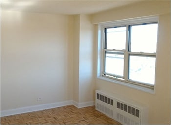 Building Photo - 920 Thieriot Ave