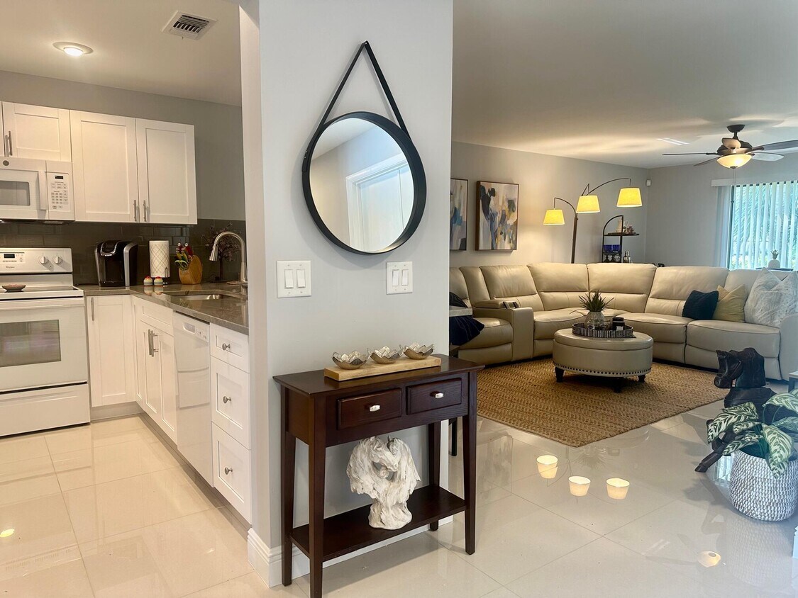 Foto principal - 13095 Belhaven Ct