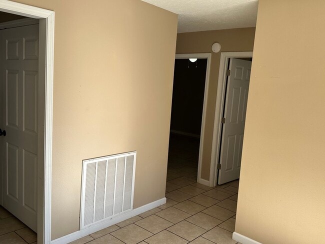 Foto del edificio - 2 Bedroom Duplex in Bald Knob – Great Location!