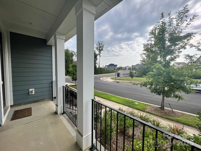 Foto del edificio - 15531 Laverack Ln
