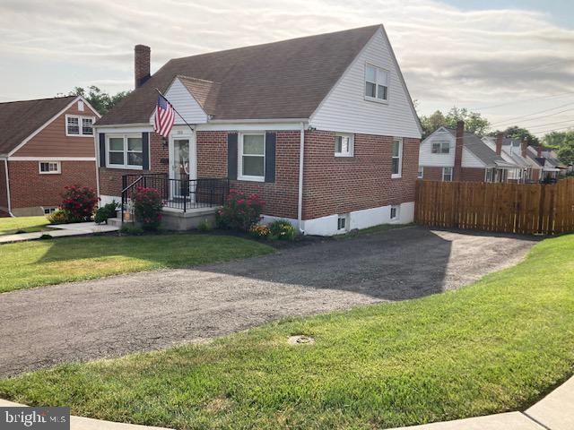 Foto principal - 3501 Fairview Rd