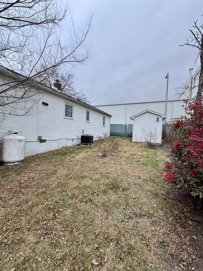 Building Photo - Single Family Home for Rent