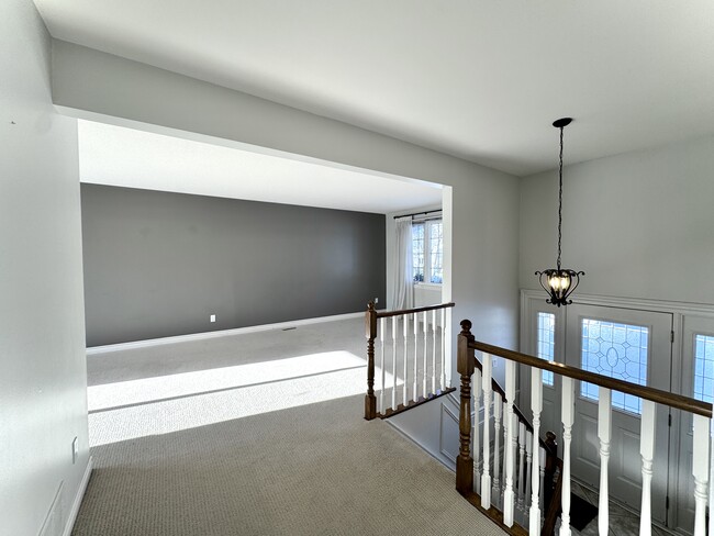 Building Photo - 2294 Wyandotte Dr