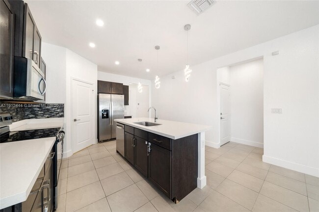 Building Photo - 13229 SW 271st Ter