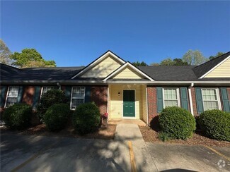 Building Photo - 3976 Hidden Hollow Dr