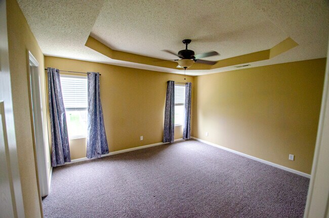 Foto del edificio - 2322 Middle View Dr