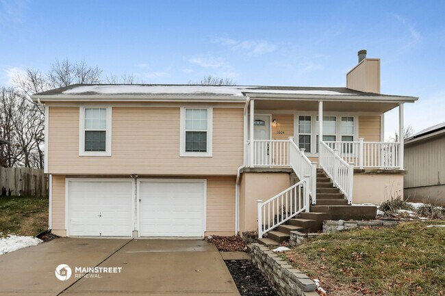 Building Photo - 1604 Hartford Rd