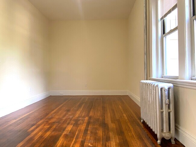 Foto del edificio - 27 Park Dr