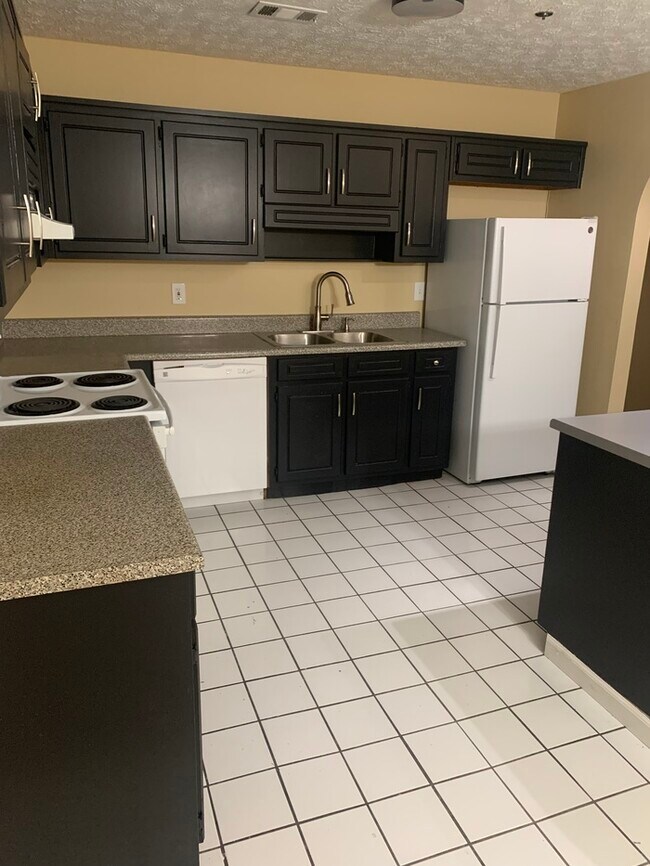 Building Photo - Section 8 ACCEPTED!!