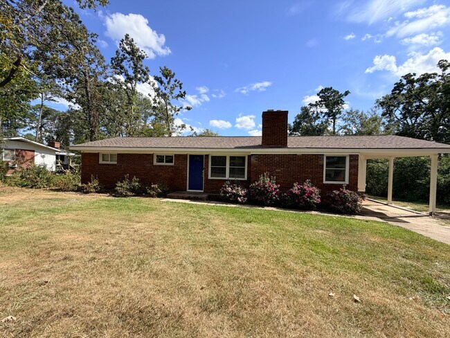 Foto del edificio - 416 Martha Ln