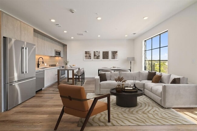 Building Photo - 4315 S Congress Ave