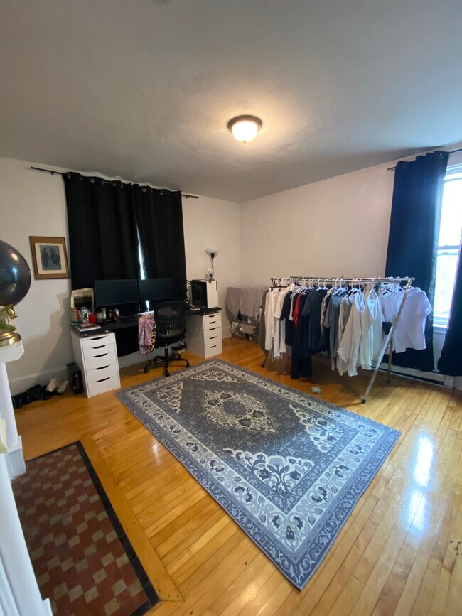 Foto del edificio - 425 Quincy St