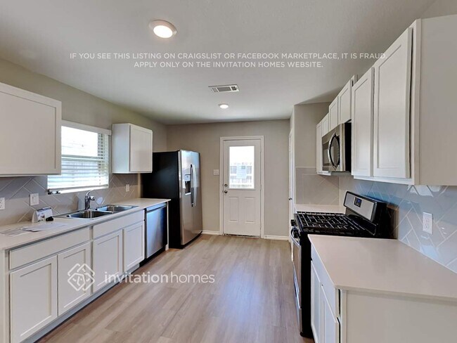 Building Photo - 22419 Sonora River Trce