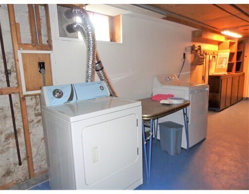 Foto del edificio - 48 Townsend Rd