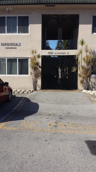 Foto del edificio - 1001 SE 16th St