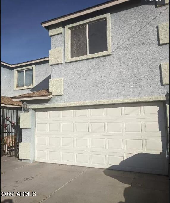 Primary Photo - 2616 E Southgate Ave