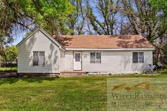 Building Photo - 421 E 2625 N