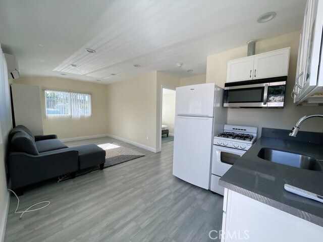 Foto del edificio - 20833 Martha St