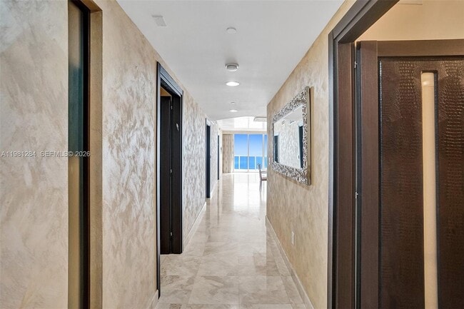 Foto del edificio - 1850 S Ocean Dr