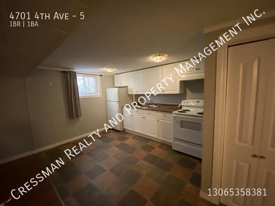 Photo du bâtiment - 1 Bed, 1 bath APARTMENT for rent in Rosemont area, Regina, SK.