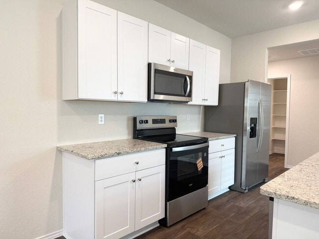 Building Photo - 14741 Cooke Delta