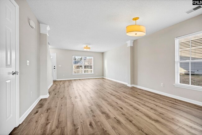 Building Photo - 153 Pennsylvania Ct