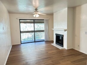 Building Photo - 4305 Golden Oaks Ln