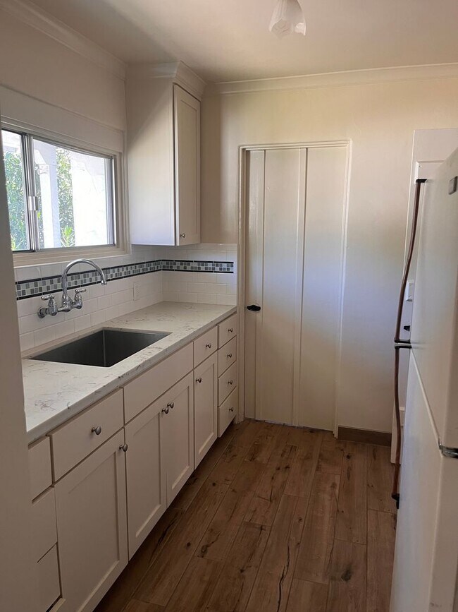 Foto del edificio - AVAILABLE NOW!! Delightful 1 bedroom, 1 ba...
