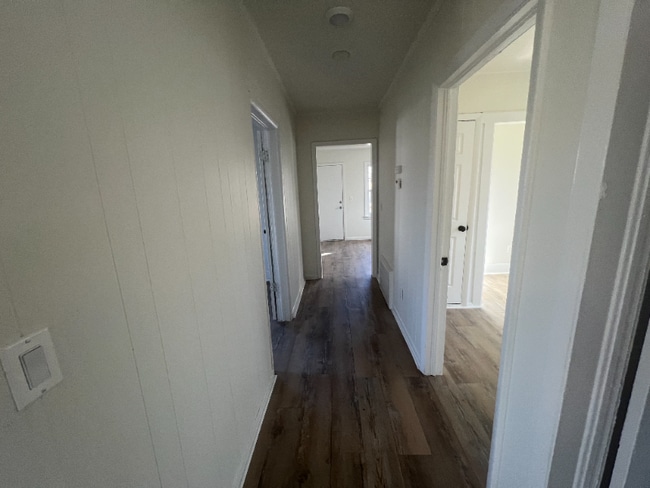 Building Photo - 1242 N Ohio Ave