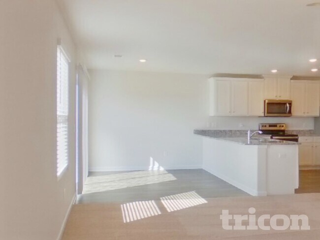 Foto del edificio - 4012 Reinfield Dr