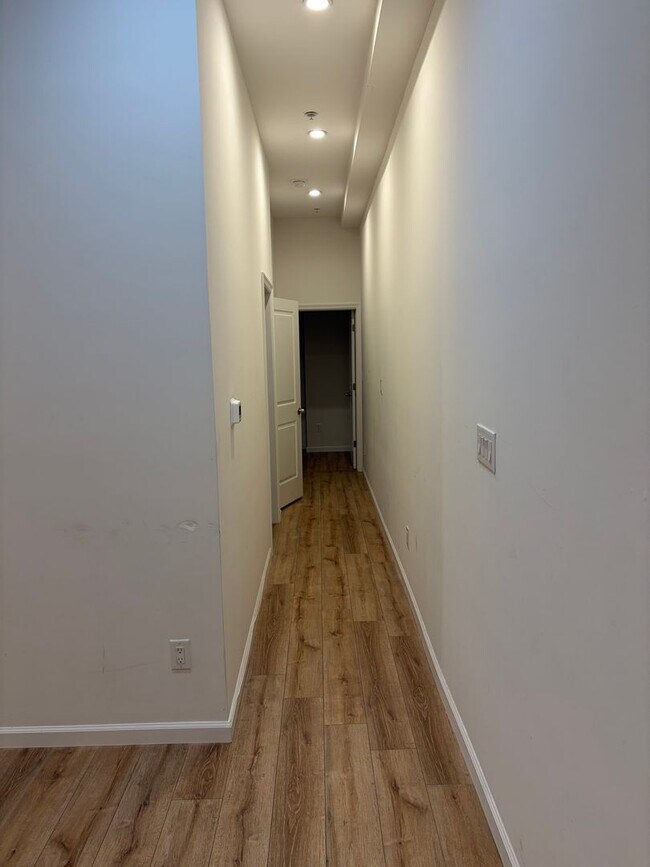 Foto del edificio - 737 S 4th St