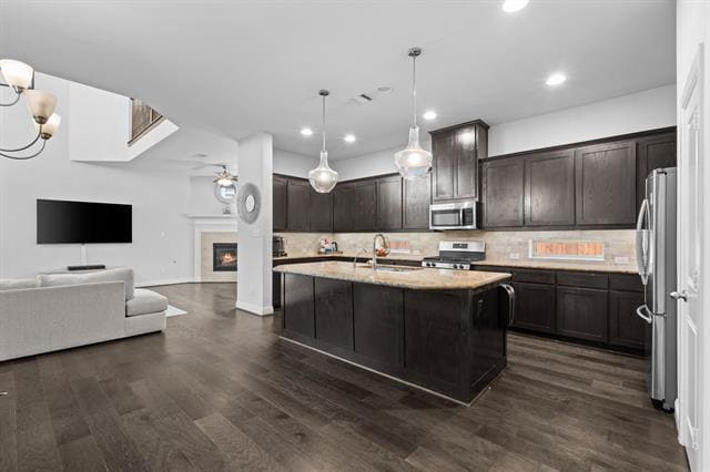 Foto del edificio - 1416 Huntsman Ridge Ln
