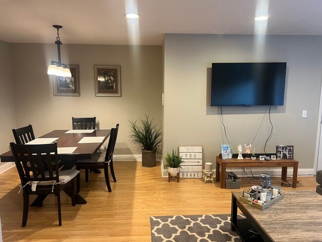 Foto del edificio - 9352 Bay Colony Dr