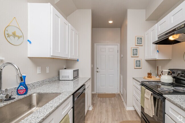 3 habitaciones, 2,5 baños - 130 m² - Cocina - Avalon At OKC I & II