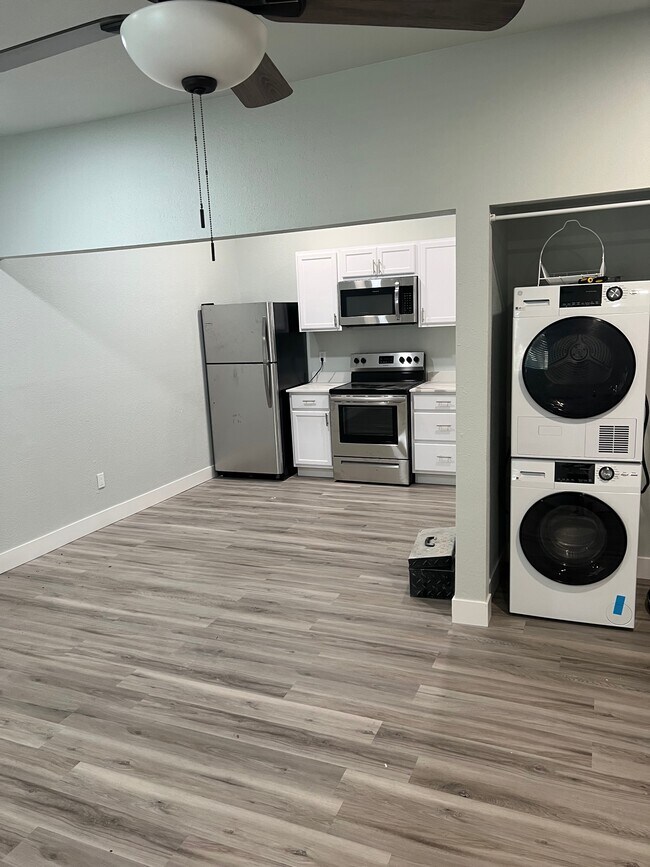 Foto del edificio - 1546 E 29th Ave