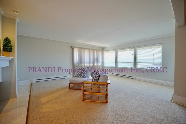 Foto del edificio - Top Floor, Corner Unit Condo with Panorami...