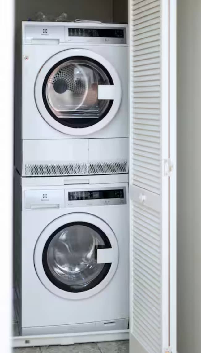 Building Photo - 1505 Commonwealth Ave