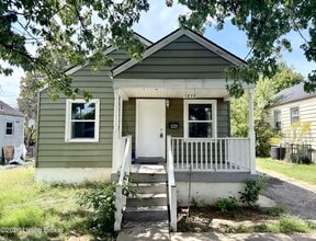 Building Photo - 1272 Weller Ave