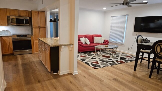 Foto del edificio - 3107 Colonial Way