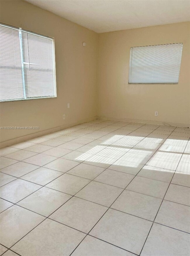Foto del edificio - 4011 NW 30th Terrace