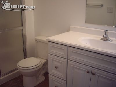 Foto del edificio - 2445 Lakeview Ave