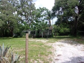 Building Photo - 11105 Pinto Dr