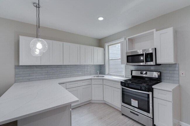 Foto del edificio - 11 Holmes Ave