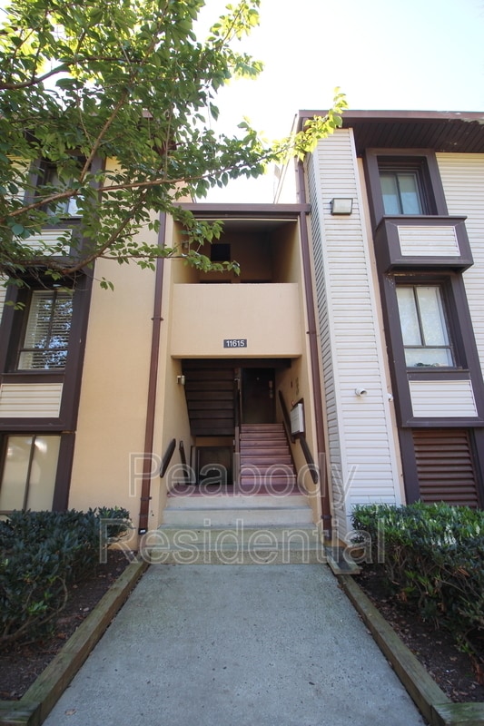 Building Photo - 11615 Stoneview Square